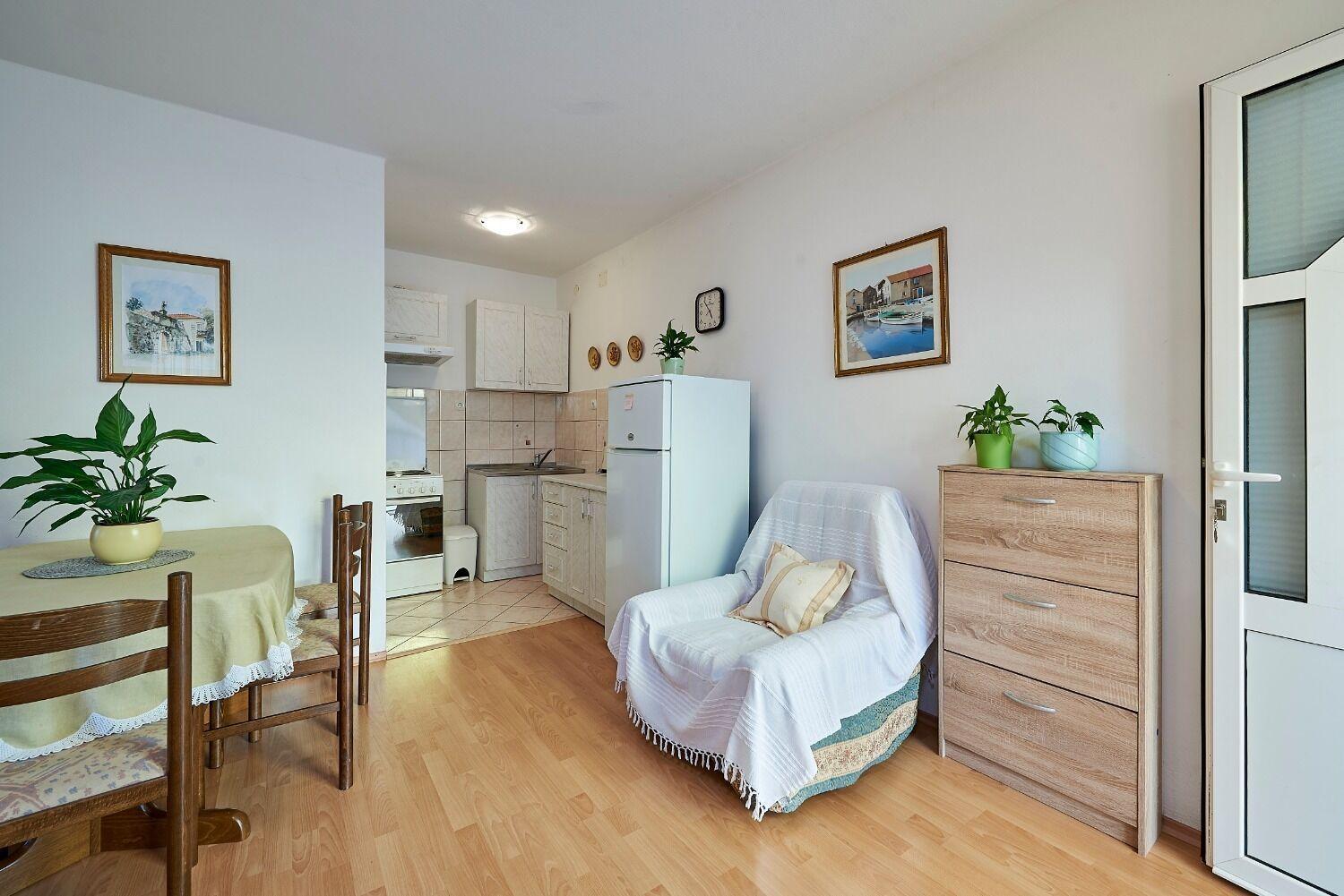 Apartment Ivanka Трогир Екстериор снимка